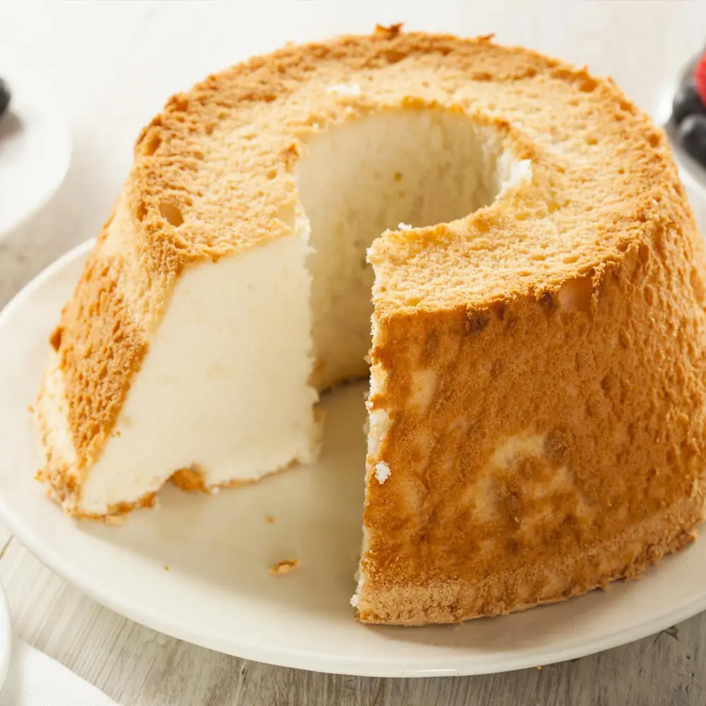 Heavenly Angel Food Cake - Splenda®