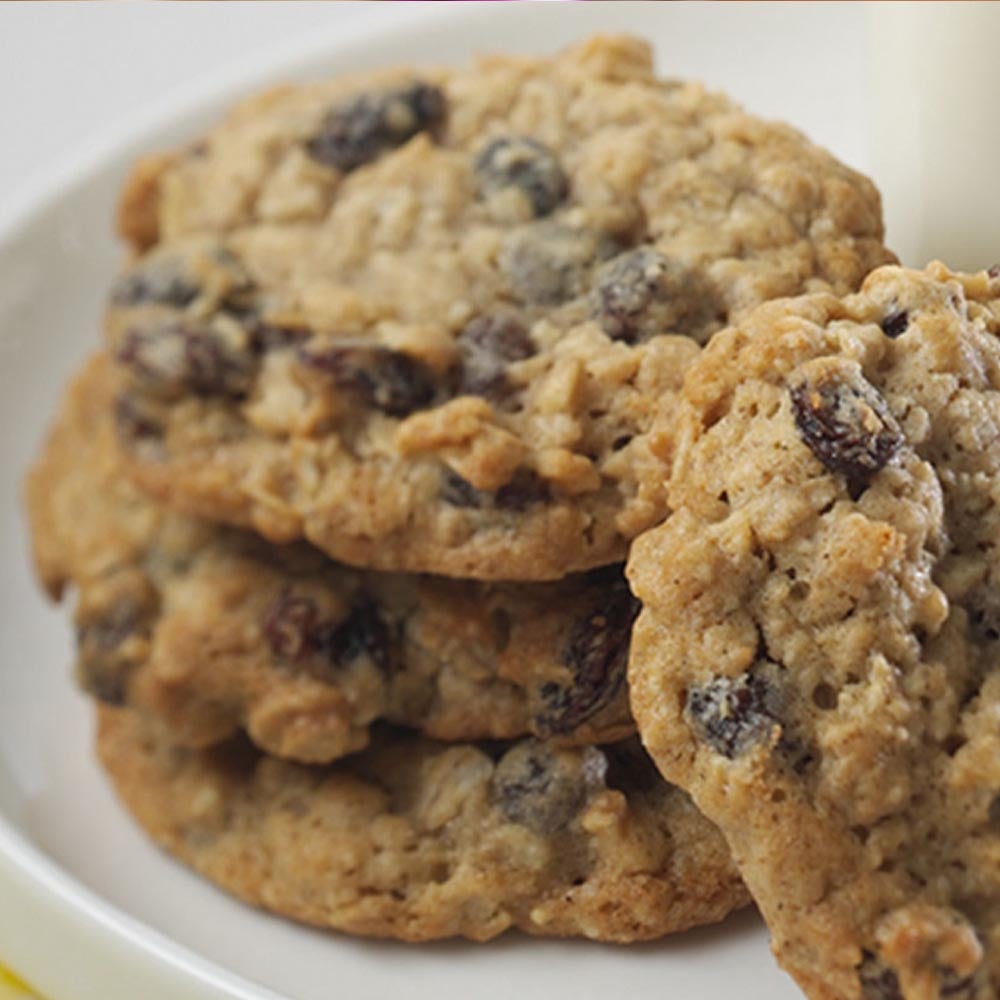 Big Batch Oatmeal Raisin Cookies - Splenda®